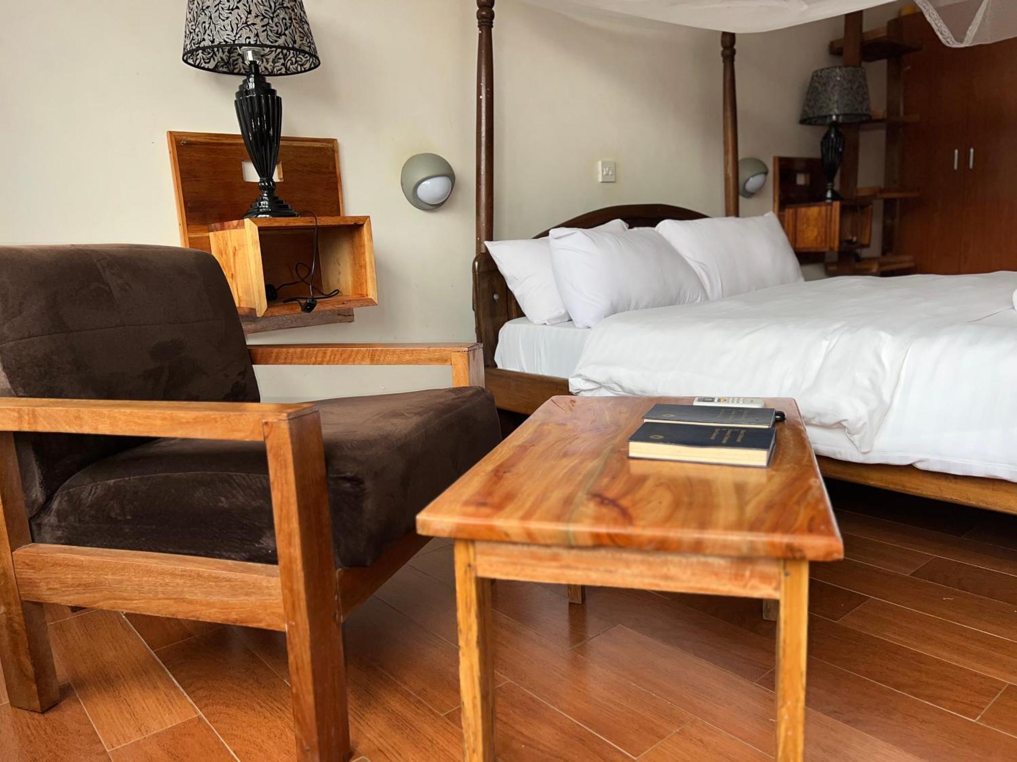 Entebbe Flights Motel Buitenkant foto