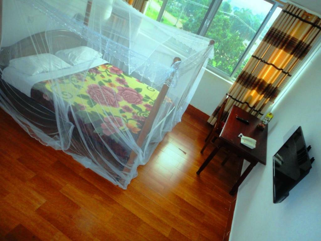 Entebbe Flights Motel Buitenkant foto